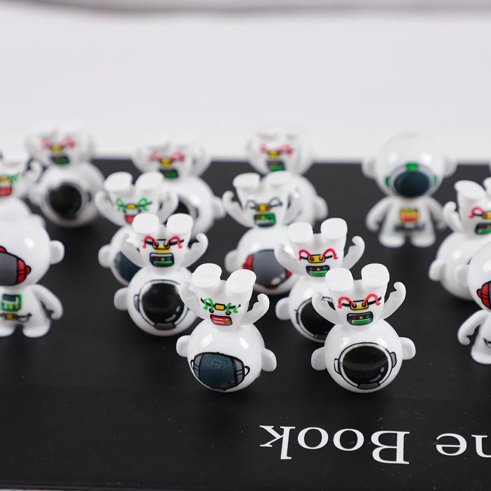 15Pcs Cartoon Mini Space Astronaut Tumbler Dolls Toys for Kids Birthday Baby Shower Party Favors Pinata Fillers Goodie Bag