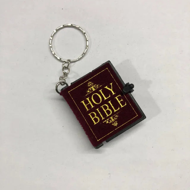 Mini English HOLY BIBLE Keychains Christian Jesus Cross Muslim Keyrings Women Bag Charm Prayer God Bless Key Holder Accessories