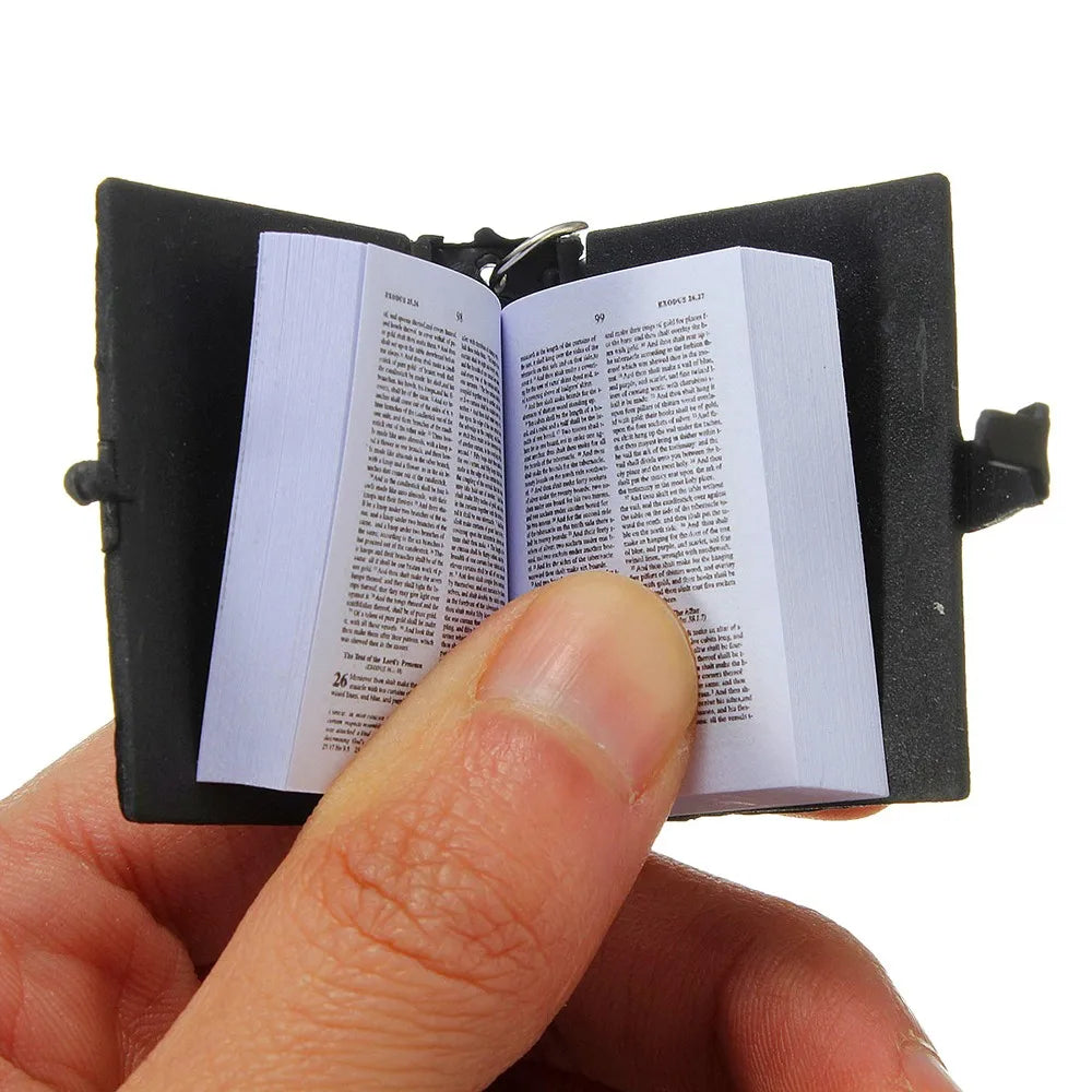 Mini English HOLY BIBLE Keychains Christian Jesus Cross Muslim Keyrings Women Bag Charm Prayer God Bless Key Holder Accessories