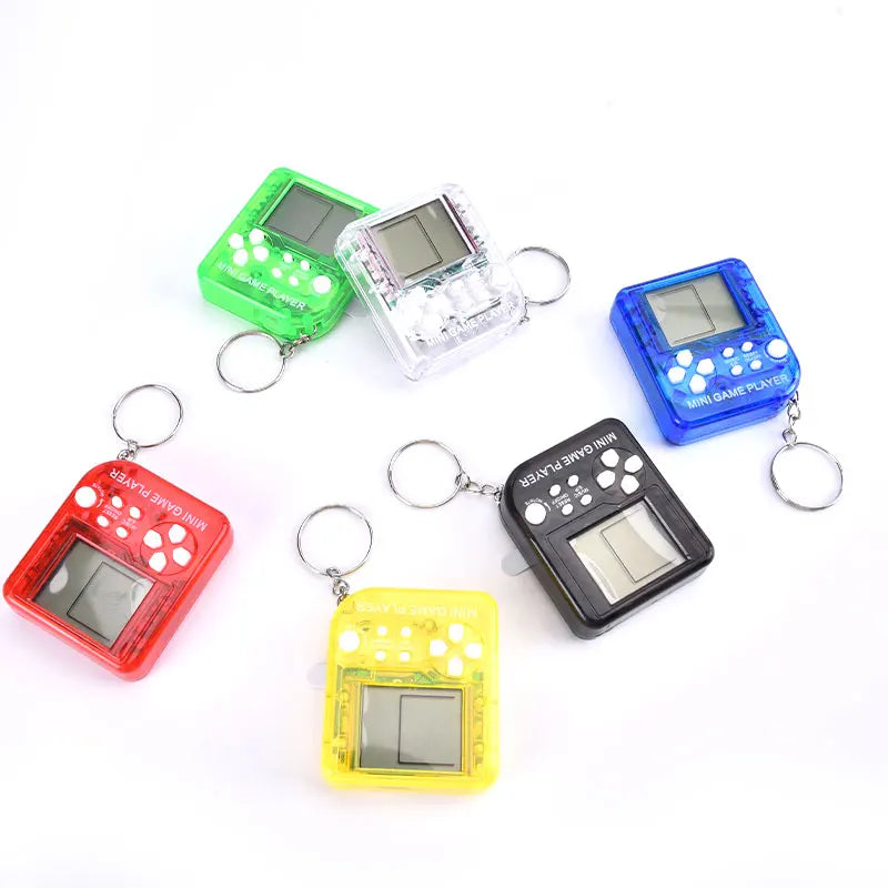 Pocket Mini Classic Game Machine Keychain Children's Handheld Retro Nostalgic Game Console With Keyring Video Game 26 Games Gift