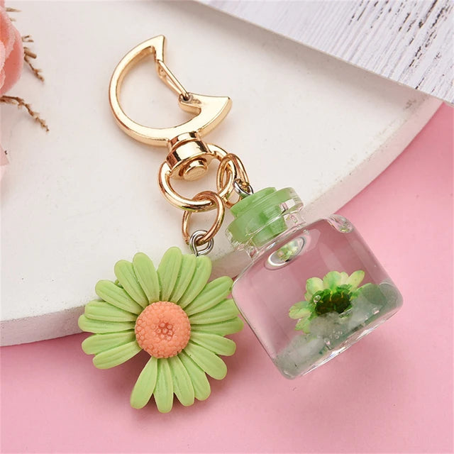 Small Chrysanthemum Key Chain Personalized Moon Button Fashion Keychains For Women Charm Keychain Girl Bag Pendant Keyring Gifts