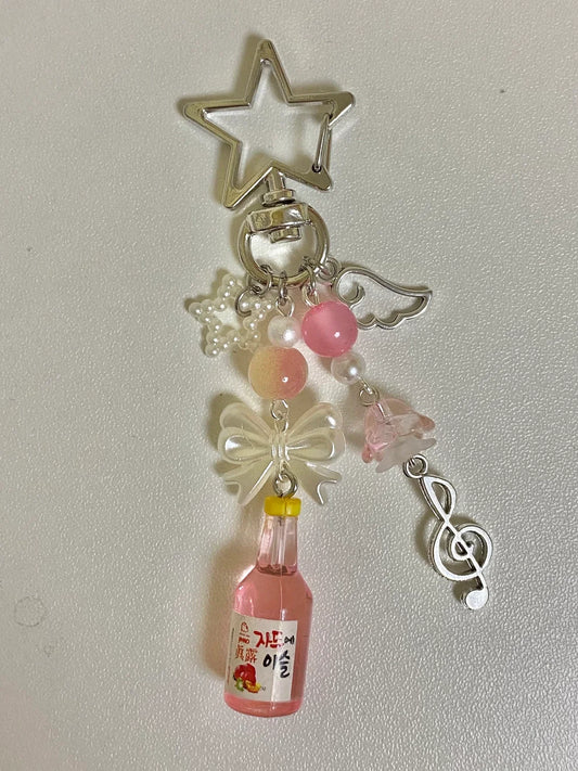 aesthetic y2k beaded pink strawberry korean soda star keychain